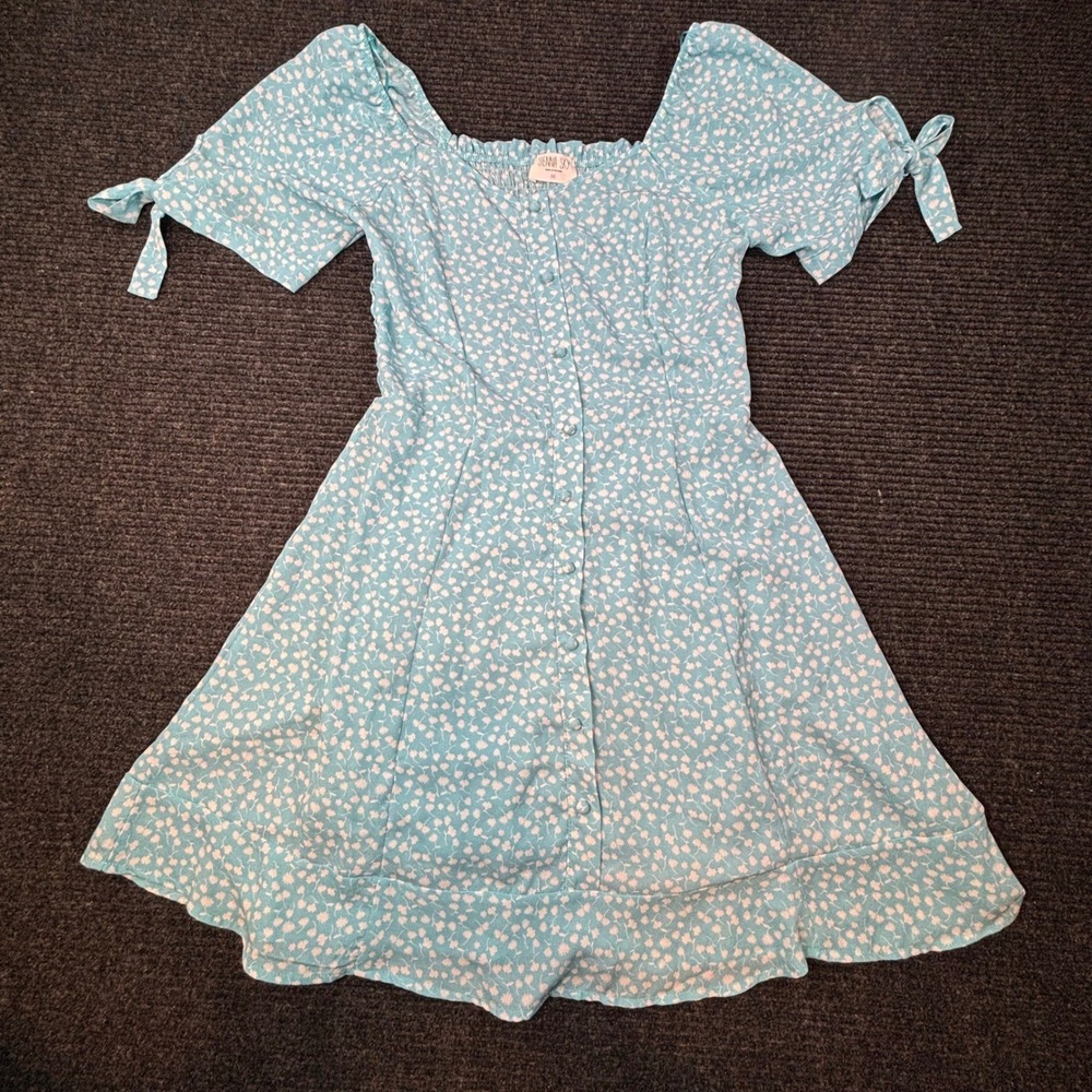 Sienna Sky Blue Floral Smocked Back Button Front Tie Sleeve Mini‎ Dress Medium